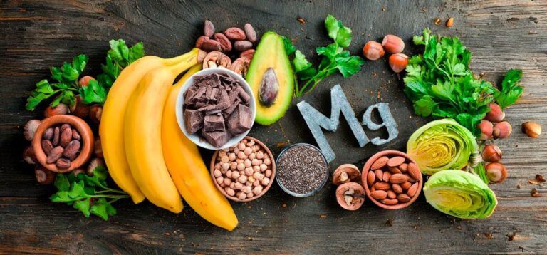 Aliments riches en magnésiums (bananes, noix, avocats, chocolats, etc...)